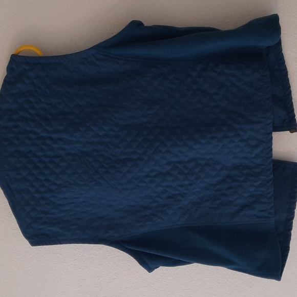 Columbia Blue Vest  *BOGO* - Picture 6 of 6